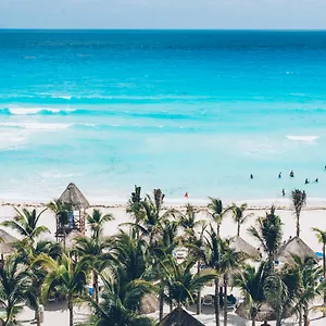 Nyx Resort Cancún